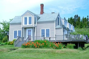 HARBOR VIEW COTTAGE