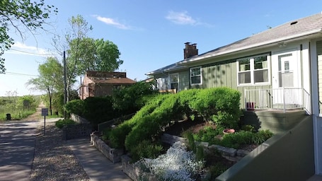 Front of the house, beach path to lake