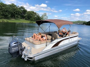 One of our luxury pontoon rentals.
