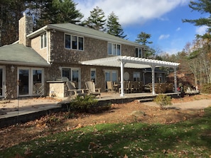 Pergola & Outdoor Kitchen Area