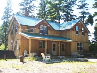 4 Bedroom Cottage On Manitoulin Island, Ontario