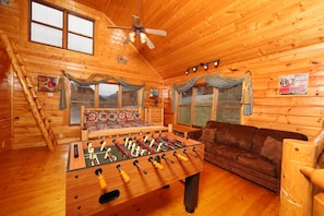 Spielezimmer