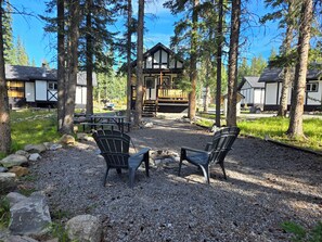 Private firepit