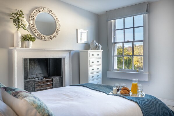 Bedroom 2: With a glimpse of Bath Abbey and the canal
