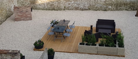 Grill-/Picknickplatz