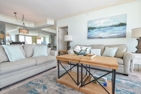 Silver Shells St. Maarten 1107 - Living Area