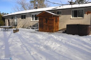 Sauna and jacussi