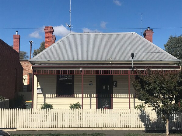 Miners Cottage facade