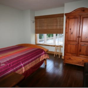 2ND BEDROOM - QUEEN SIZE BED/ ARMOIRE