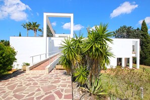 Façade