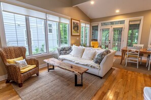Main Level | Living Room