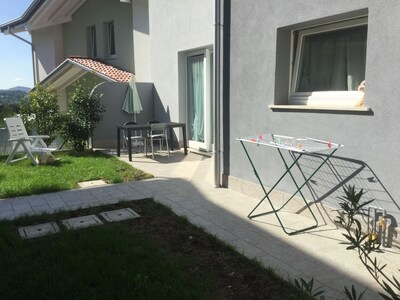 Entratico: Studio-Apartment in Residenz am See mit exklusivem Garten