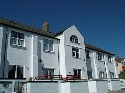 Lanteen: 2x Bedroom Mews House In Trearddur Bay, Anglesey, North Wales