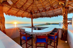 THE PALAPA BAR IS EQUIPPED WITH SINK, FRIDGE AND ICE MAKER 