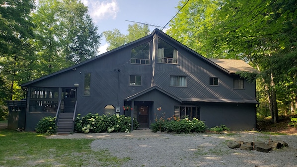 The front view of the cottage