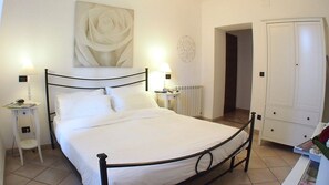 Apartment A double bedroom