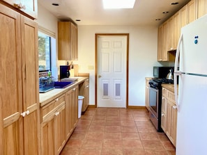 Farmhouse Custom Kitchen