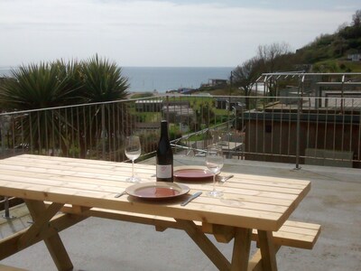 Stunning Sea Views, Recently Refurbished, 250m From The Beach, All Mod Cons