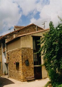 Buelles: Cottage, quality and warmth between the mountains and the sea