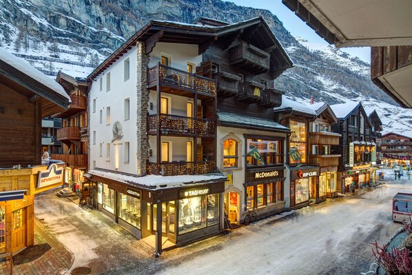 Chalet Alpine Lodge Zermatt