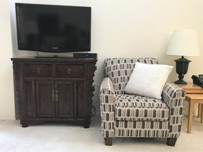 Flat screen with cable TV
