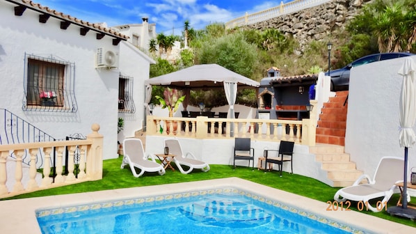 Perfectly maintained villa inside and out.