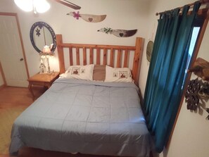 Winter Pine Room King size bed