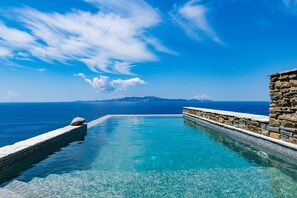 Private pool