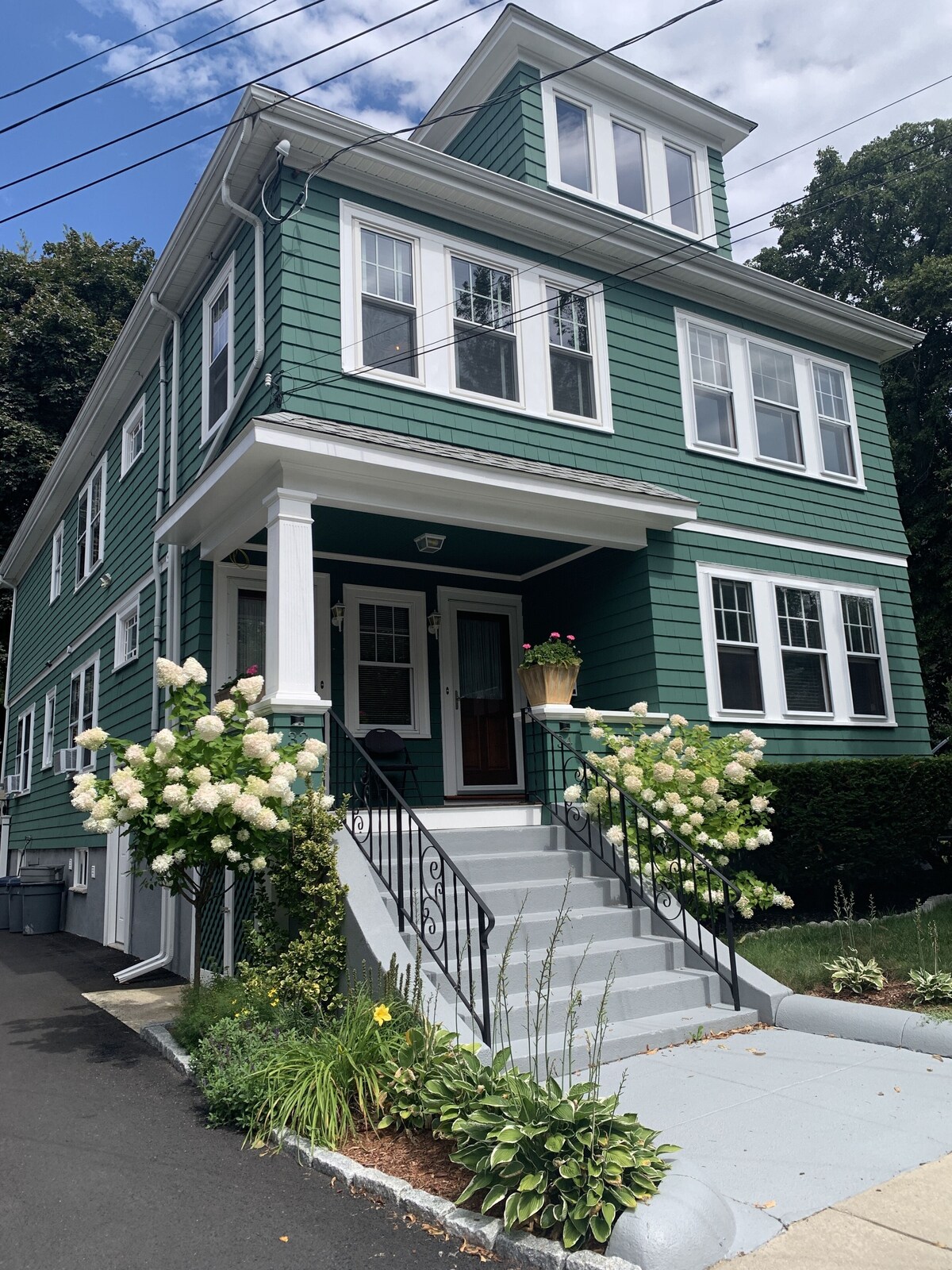 Near Boston Historic two-bedroom with Modern Amenities