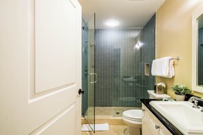 Twin Bathroom