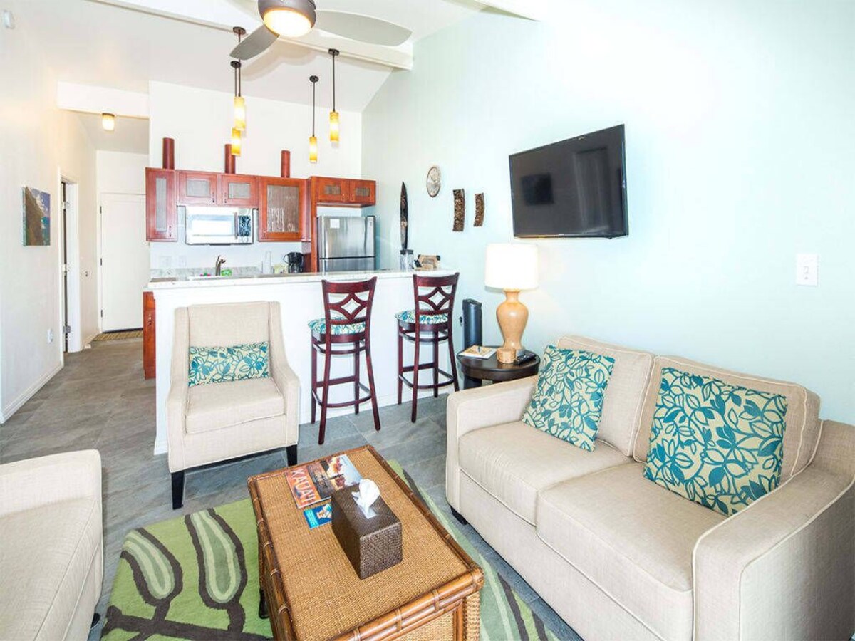 Pacific+Pool+Palms! Luxe w/Chic Kitchen, Lanai, Den, WiFi–Kauai Kailani K303