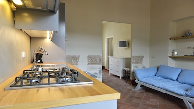 ROMANTIC CHARACTERISTIC ACCOMMODATION, RENOVATED WITH ALL MODERN COMFORTS.