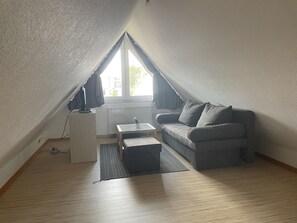 Spitzboden mit Sofa