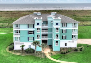 Front row - Ocean Front - Quick beach access -
~ Pointe West Vacation ~