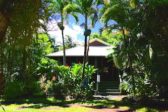 Hana Ocean Palms Bungalows