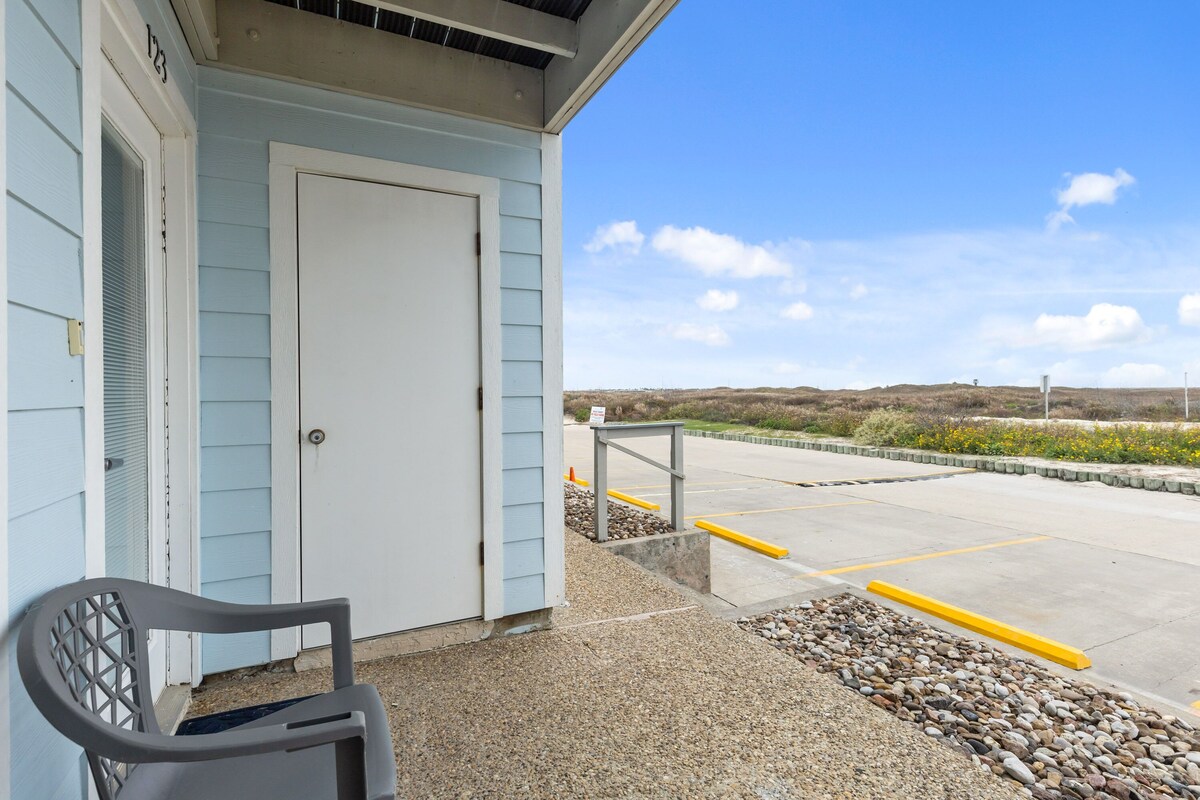 Dune View Condo Only Steps From The Beach