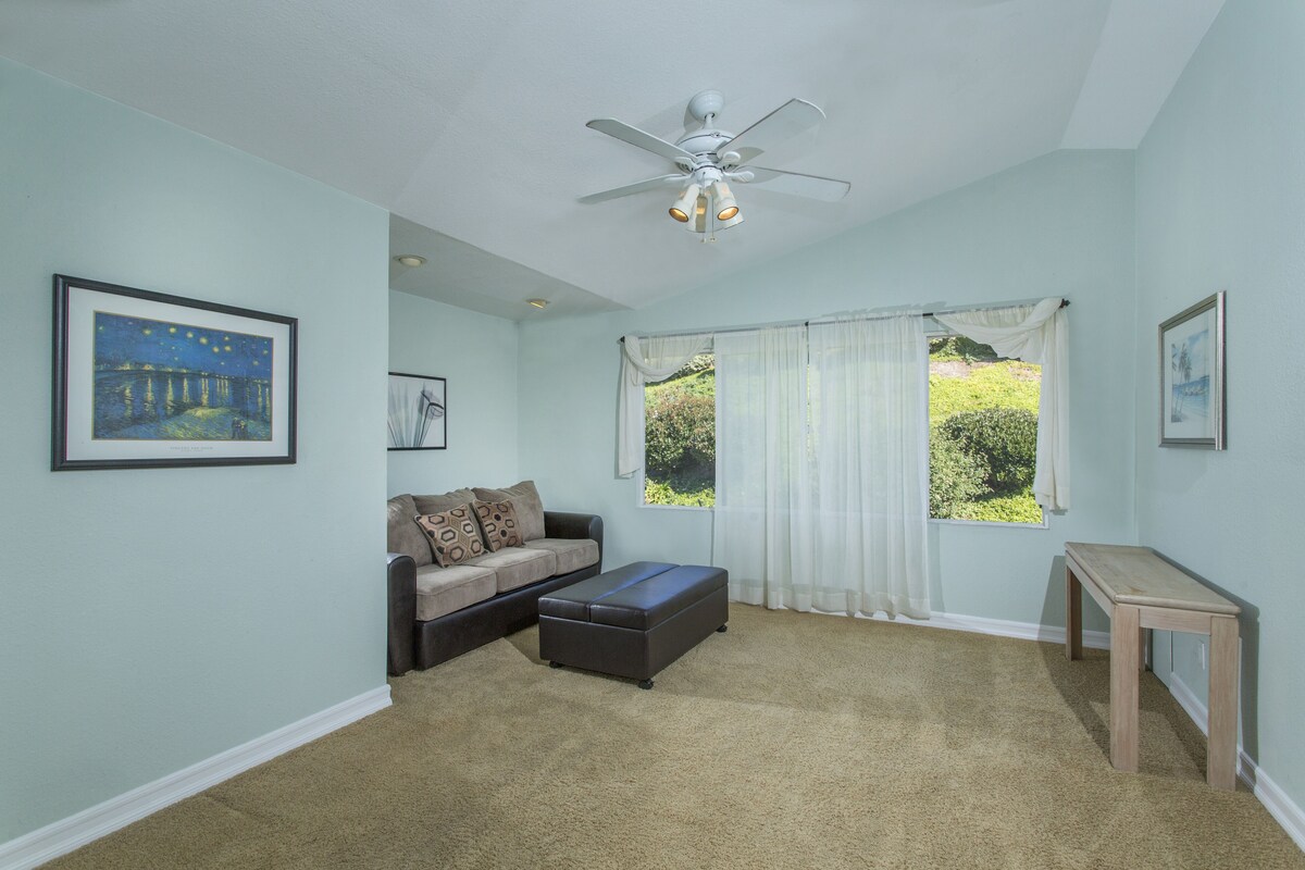 OPEN Aug 10-21! Pool/Spa, Billiards by Carlsbad Beach, Pets Ok!