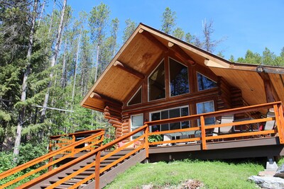 West Glacier Log Cabin, Sleeps 4, with Lake Views