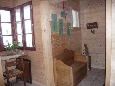 Beautiful apartment in chalet 2km500 la Clusaz, garden jacuzzi