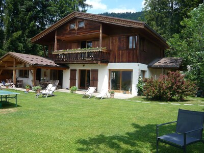 Beautiful apartment in chalet 2km500 la Clusaz, garden jacuzzi