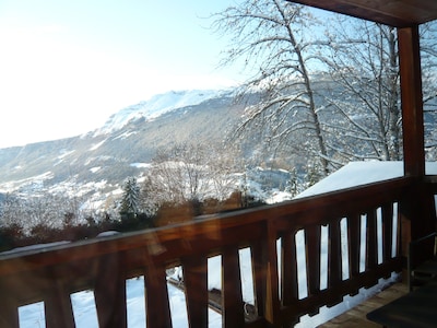 Beautiful apartment in chalet 2km500 la Clusaz, garden jacuzzi