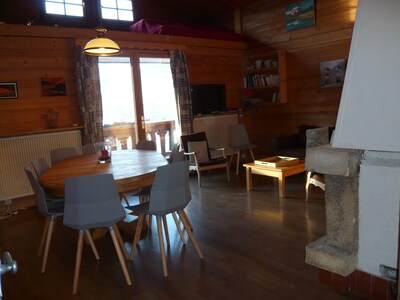 Beautiful apartment in chalet 2km500 la Clusaz, garden jacuzzi