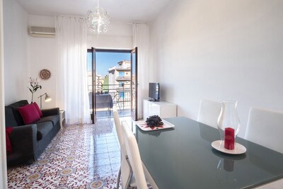 Nice and sunny apartment located on the main street of Sorrent