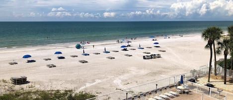 View Of The Pool and Hot Tub, plus direct access to Indian Shore - View Of The Pool and Hot Tub, plus direct access to Indian Shores Beach! Crystal Clear water, Calm Waves, and Sandy Stretches of beach!