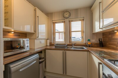 The Neuk, 2 Bedroom Apartment in Stunning Coastal Town Location.