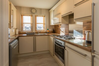 The Neuk, 2 Bedroom Apartment in Stunning Coastal Town Location.