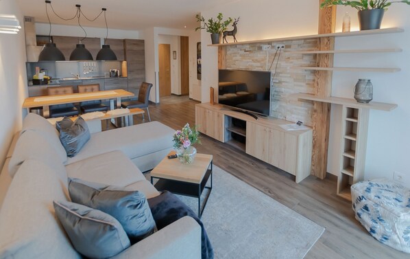 Living room area / Apartment TOP No.6 (Schönblick Residence)