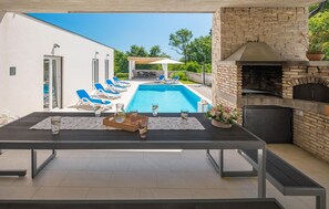 pool
