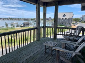 WP18 Porch