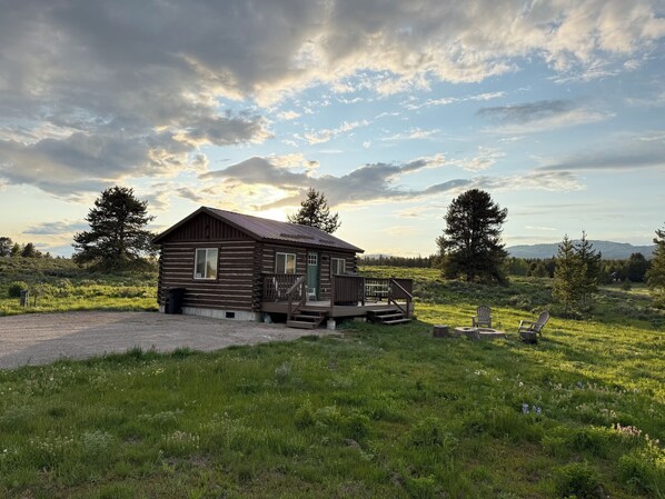 Welcome to Little House on the Prairie.
